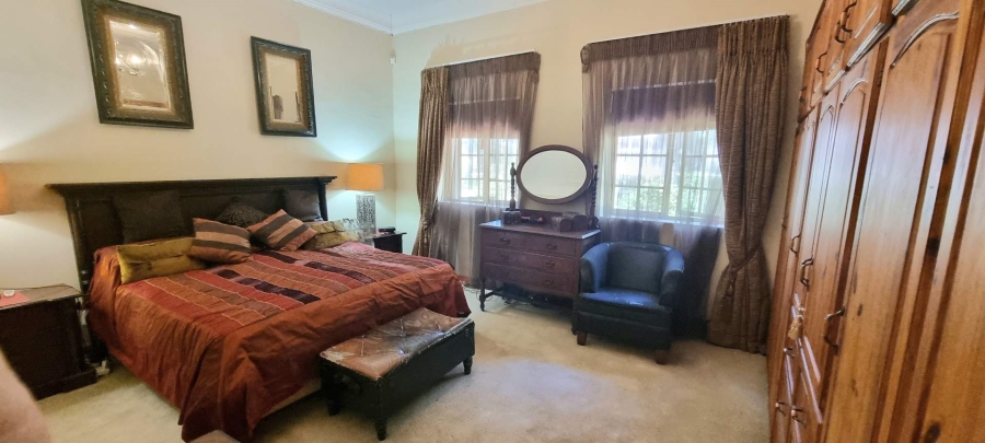 5 Bedroom Property for Sale in Waverley Free State